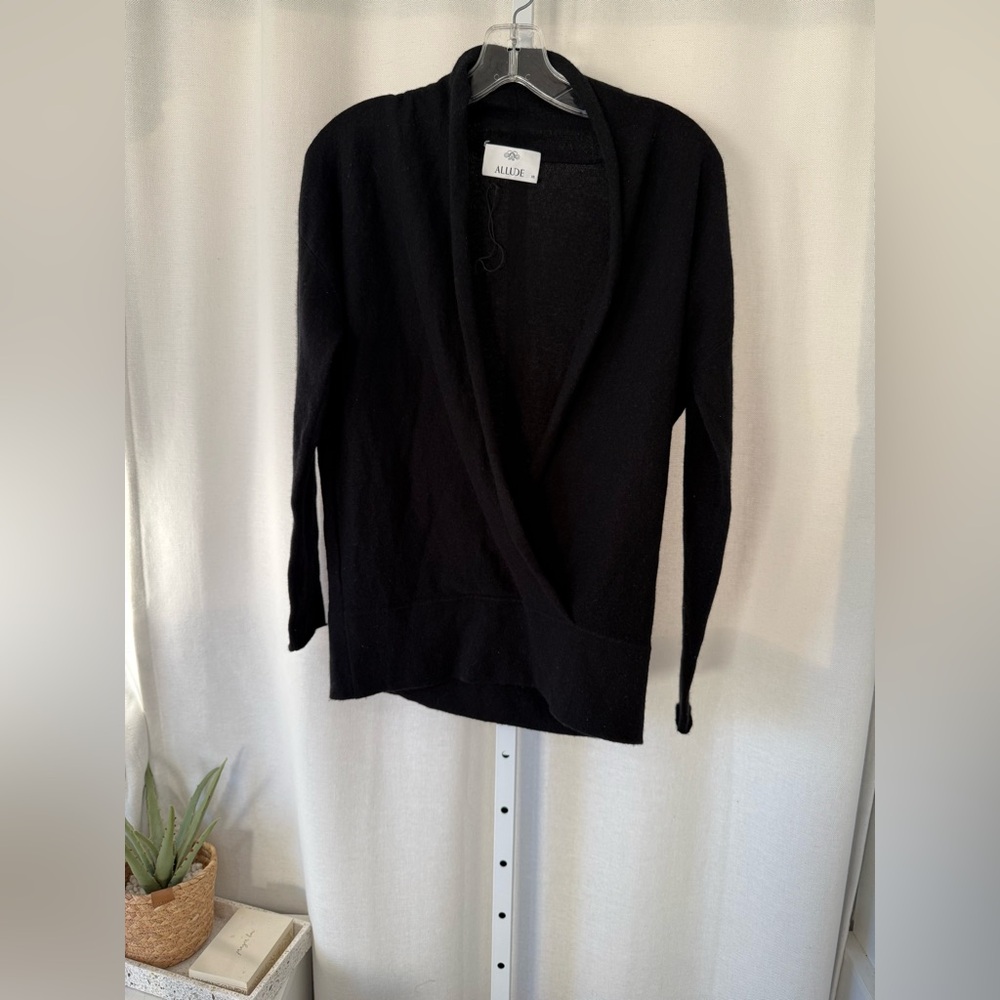 Allude XS / S wool cashmere surplice sweater NO OFFERS